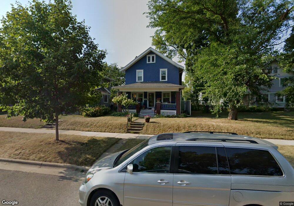 1909 Grande Ave SE, Cedar Rapids, IA 52403 - photo 1