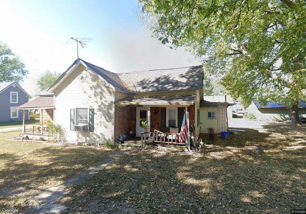 302 Tyler St, Middle Point, OH 45863 - photo 1