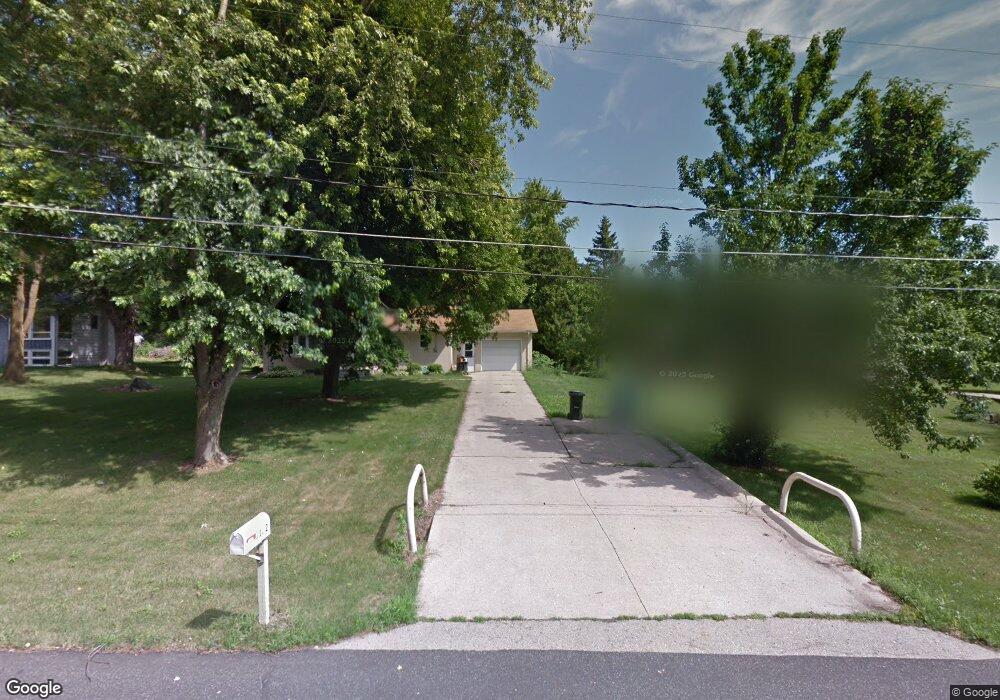 5132 Hill Top Rd, Fitchburg, WI 53711 - photo 1