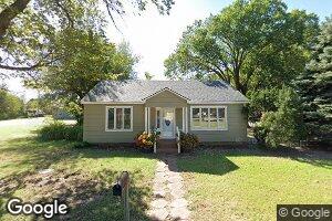 321 W 19th St, Harper, KS 67058
