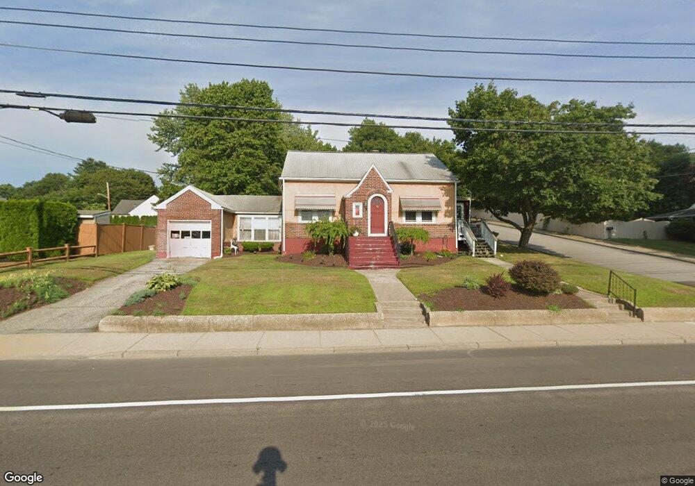 1328 Mendon Rd, Woonsocket, RI 02895 - photo 1