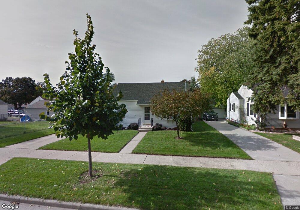 1513 N Outagamie St, Appleton, WI 54914 - photo 1