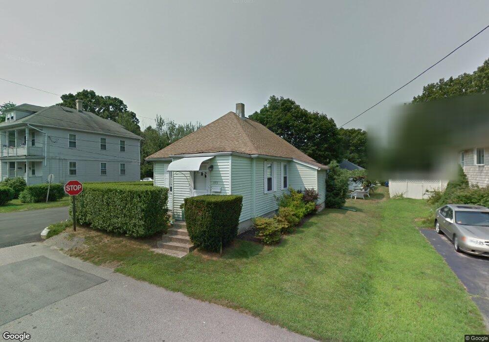 199 Welfare Ave, Warwick, RI 02888 - photo 1