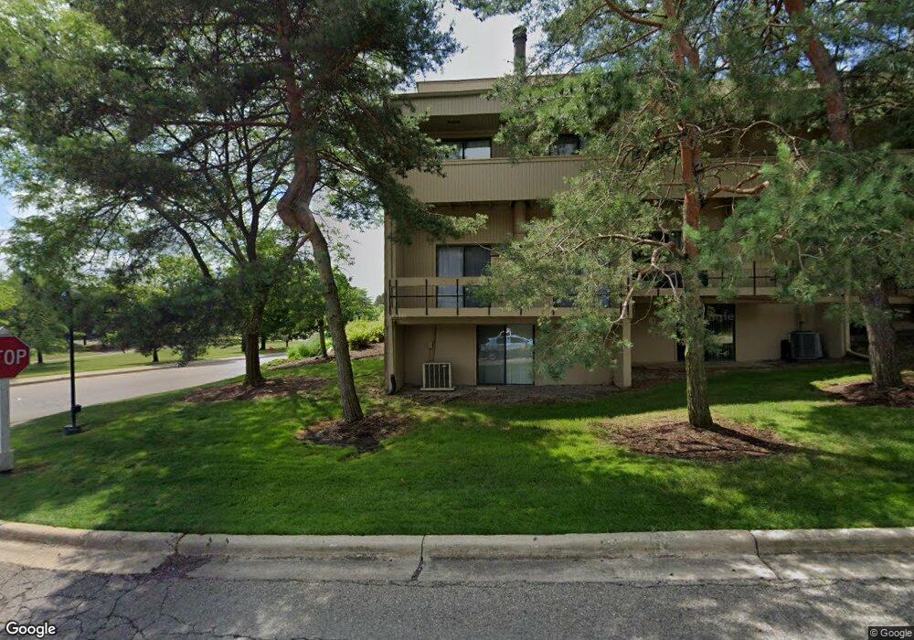 7378 Azalea Ct, West Bloomfield, MI 48322 - photo 1