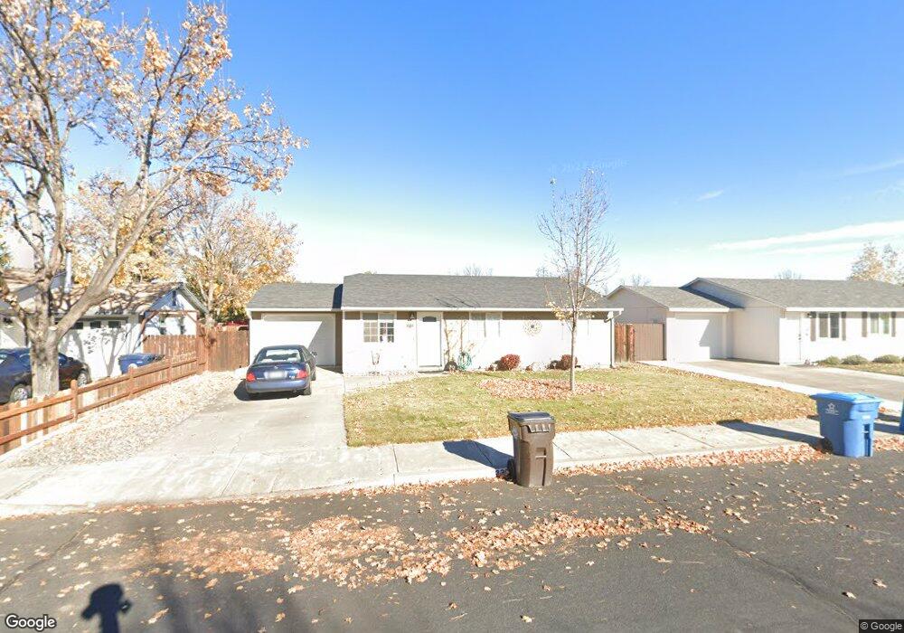 3253 SW Pumice Ave, Redmond, OR 97756 - photo 1