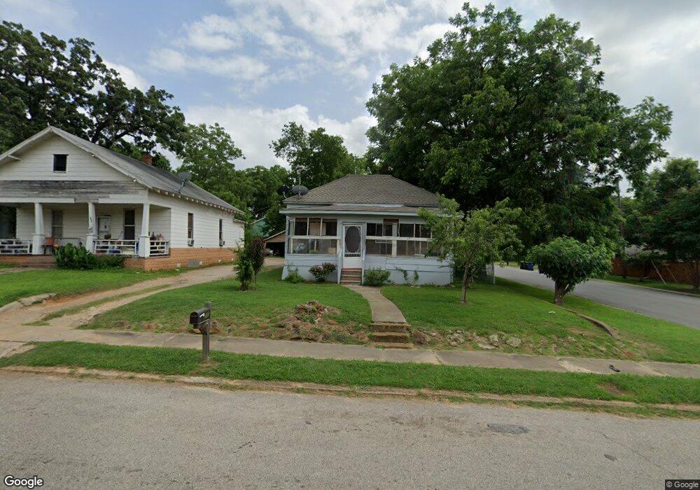 230 W Texas St, Denison, TX 75020 - photo 1