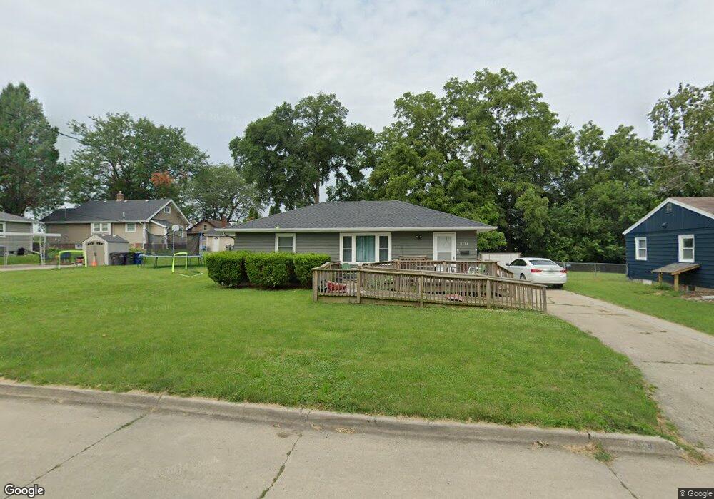 6124 SW 19th St, Des Moines, IA 50315 - photo 1