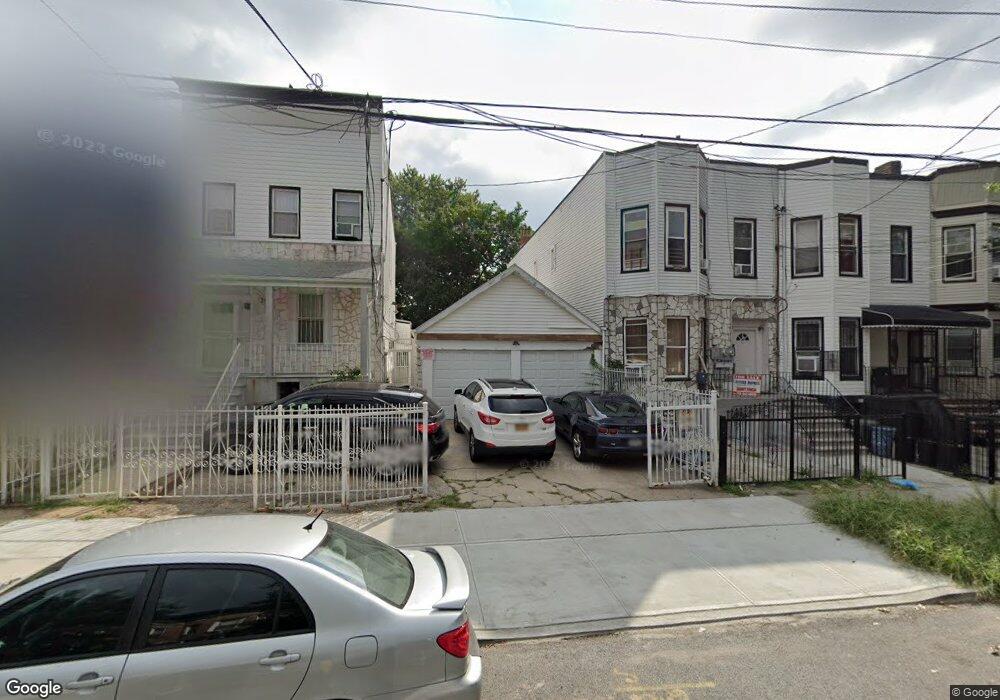 39 Nichols Ave, Brooklyn, NY 11208 - photo 1