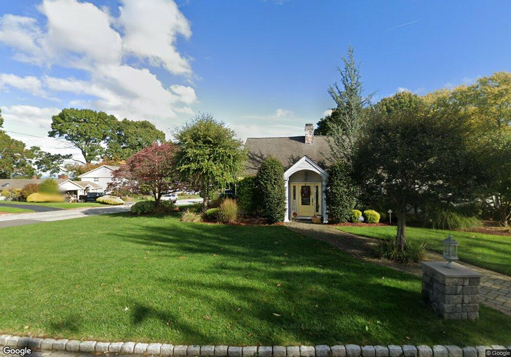 4 Franconia Dr, Cranston, RI 02920 - photo 1