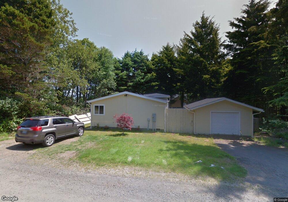 1724 SW Fleet Ave, Lincoln City, OR 97367 - photo 1