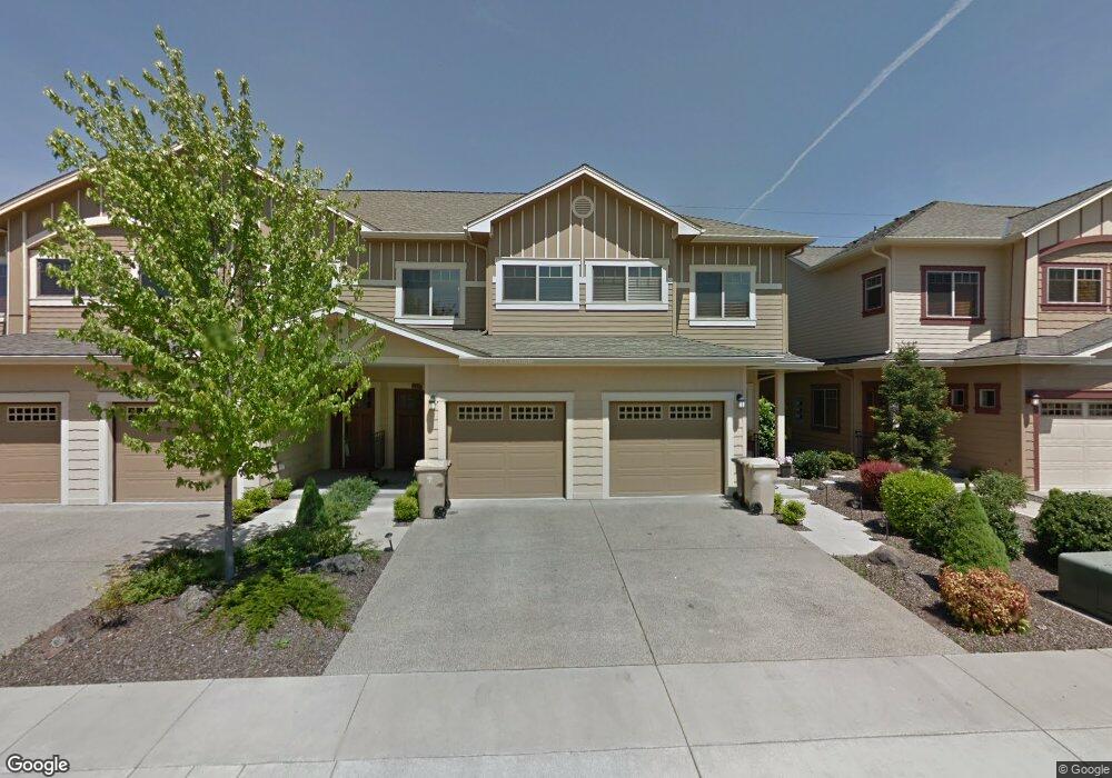 1712 Softwood Way, Grants Pass, OR 97526 - photo 1