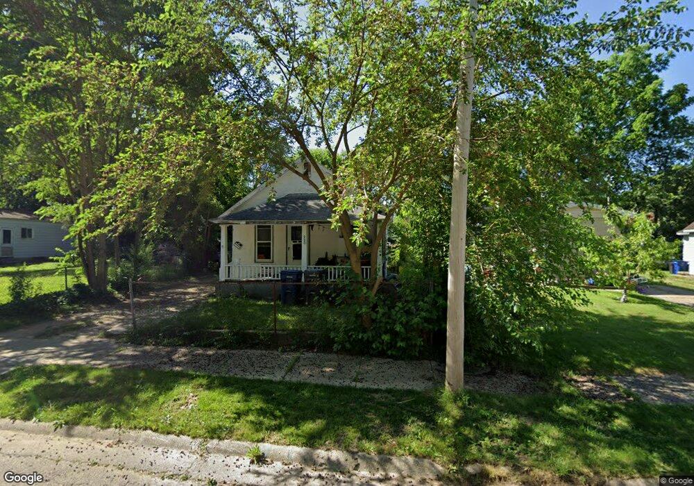 220 E Lakeview Ave, Flint, MI 48503 - photo 1