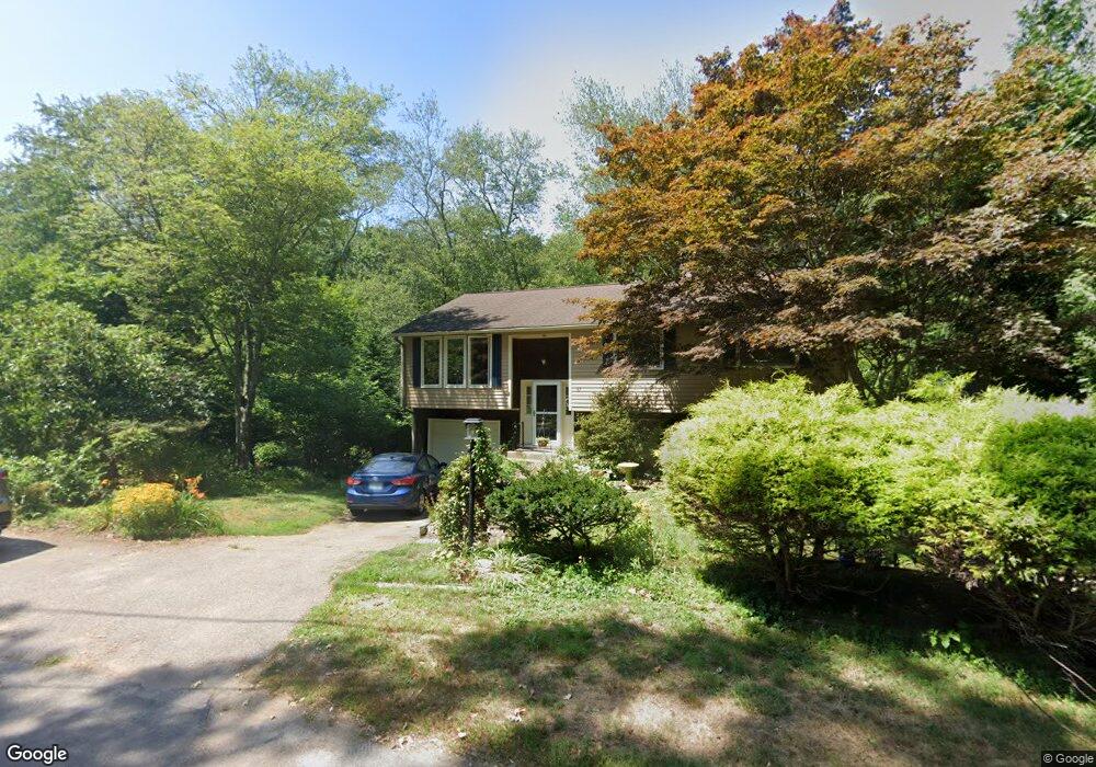 185 Greenwood Dr, Wakefield, RI 02879 - photo 1