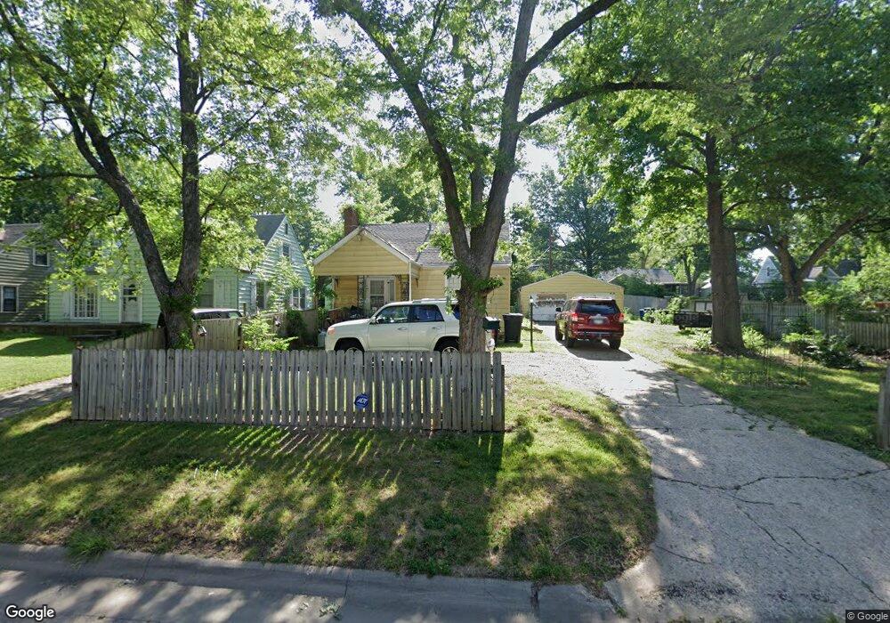 920 SW High Ave, Topeka, KS 66606 - photo 1