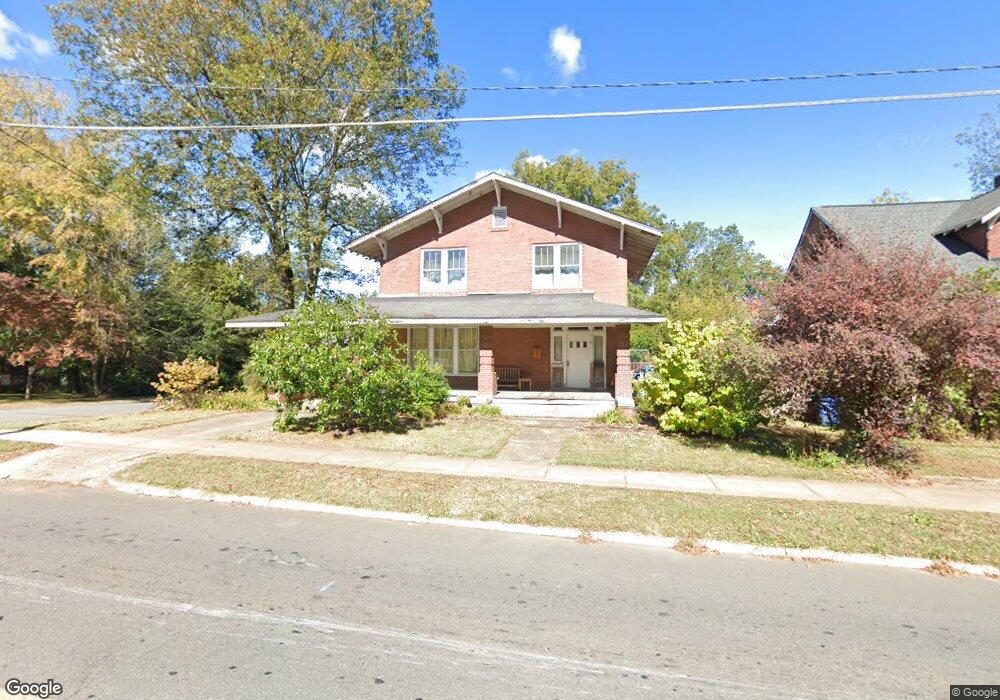 652 W Front St, Statesville, NC 28677 - photo 1