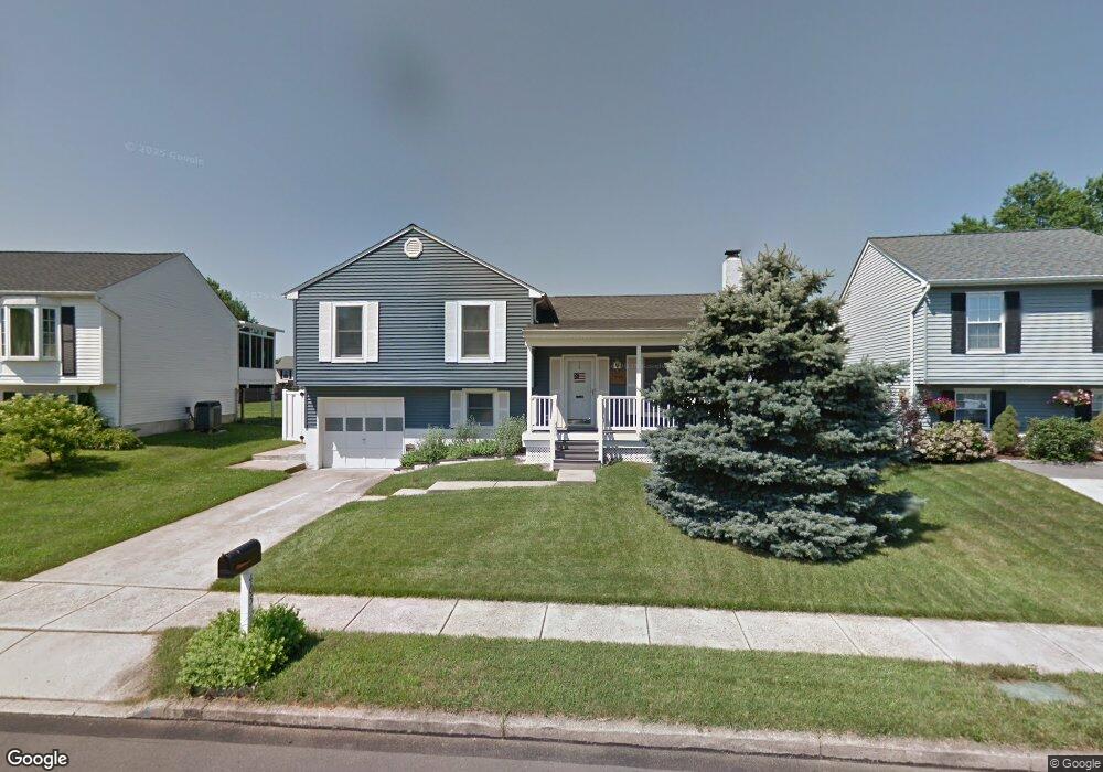 405 Musket Dr, Morrisville, PA 19067 - photo 1