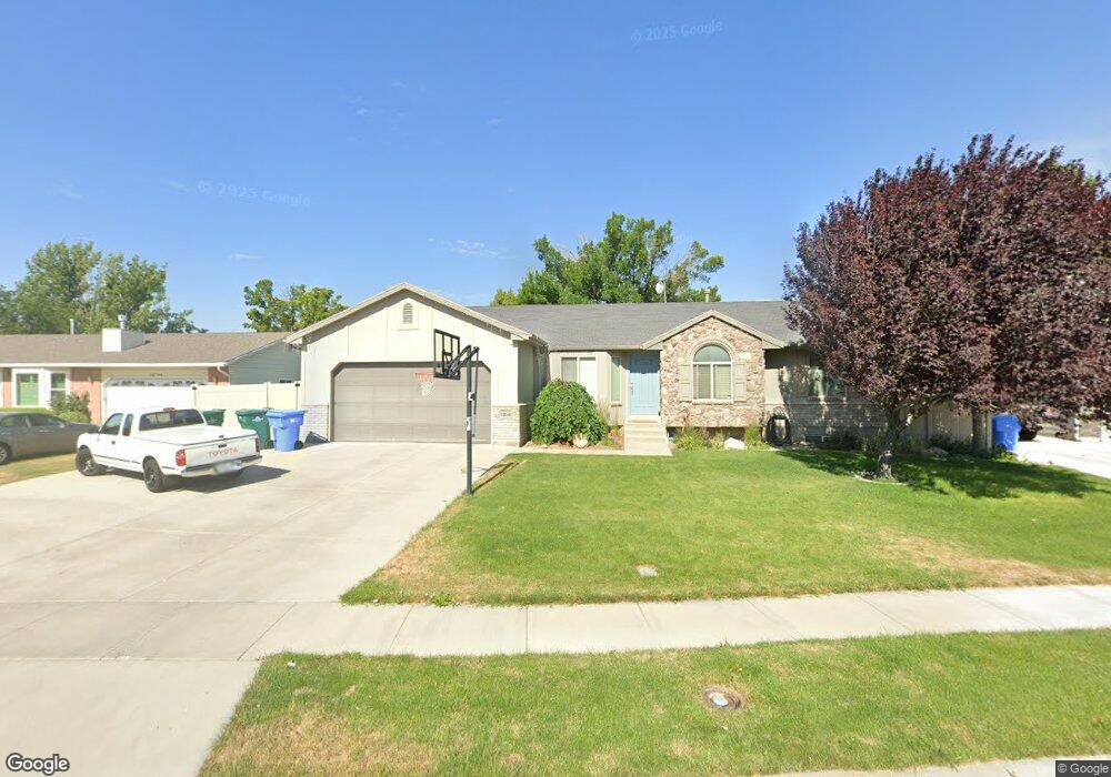 12694 S Rosberg Dr, Riverton, UT 84065 - photo 1