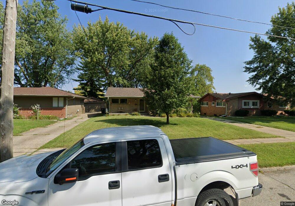 3401 Aurora Ave, Des Moines, IA 50310 - photo 1