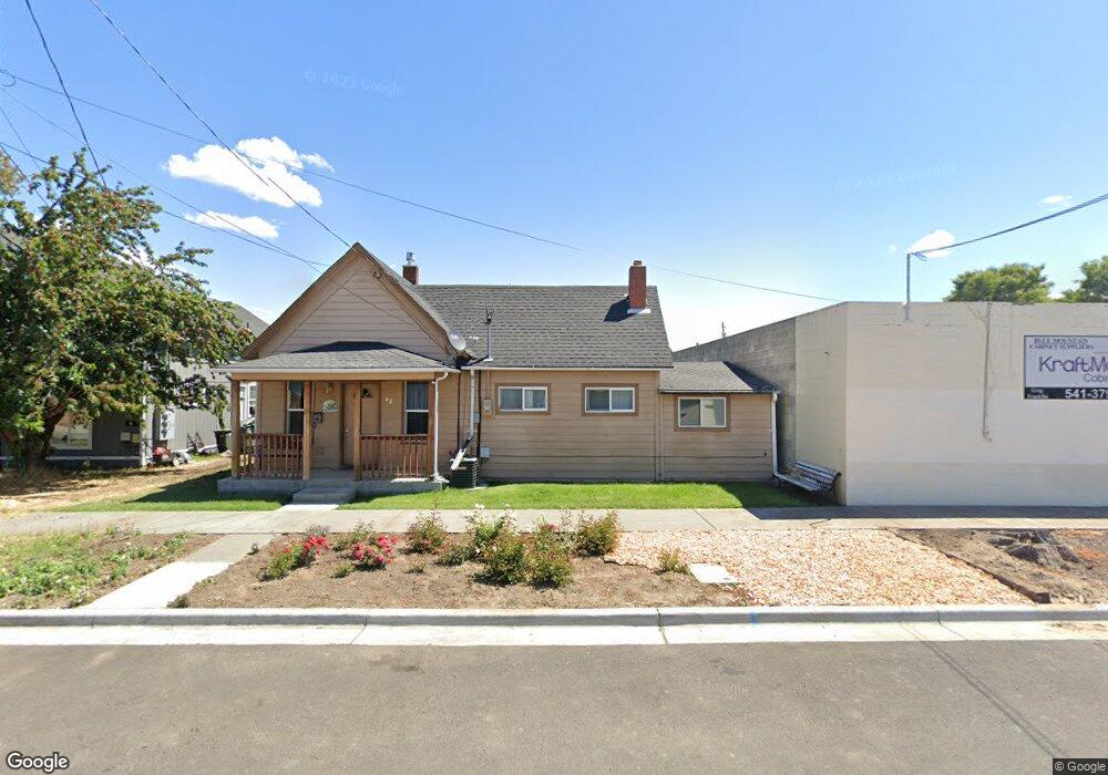 422 SW 7th St, Pendleton, OR 97801 - photo 1