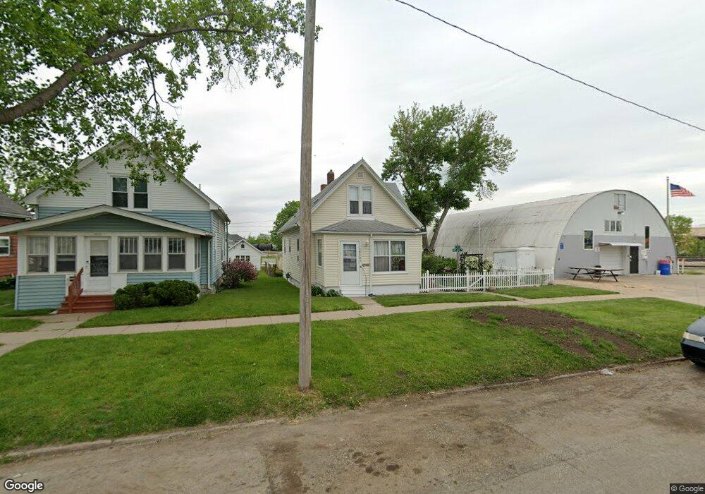 1019 9th St SW, Cedar Rapids, IA 52404 - photo 1