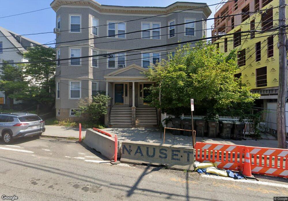 1164 Boylston St unit 11, Chestnut Hill, MA 02467 - photo 1