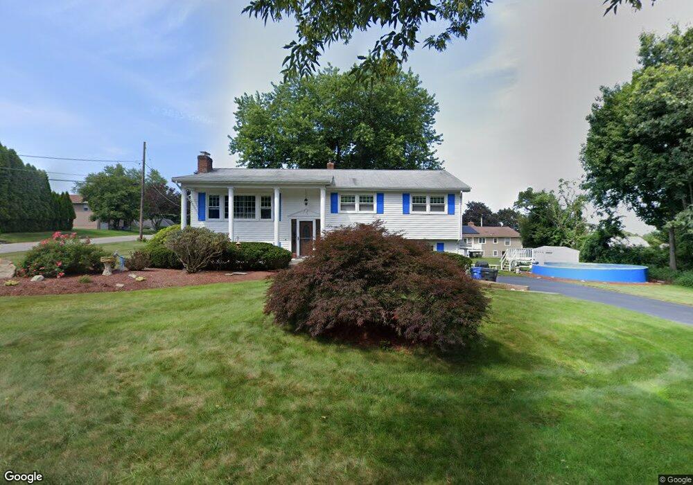 12 Stone Bridge Dr, Cumberland, RI 02864 - photo 1