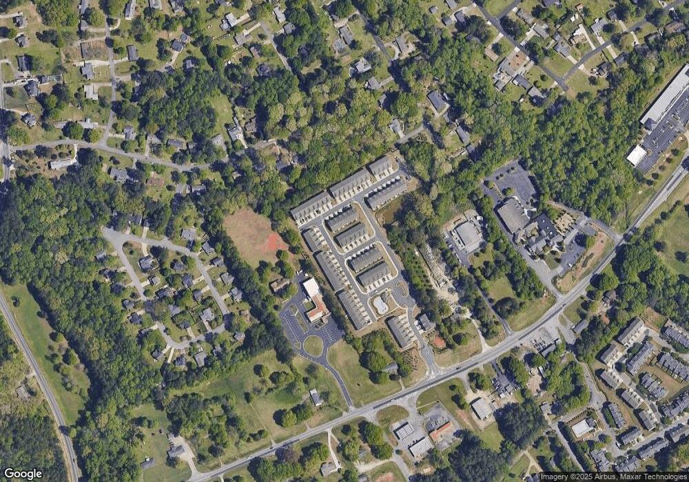 1204 Lanier Meadow Dr, Buford, GA 30518 - photo 1