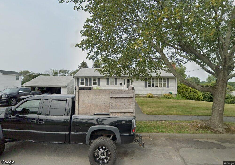 39 Mohawk St, Danvers, MA 01923 - photo 1