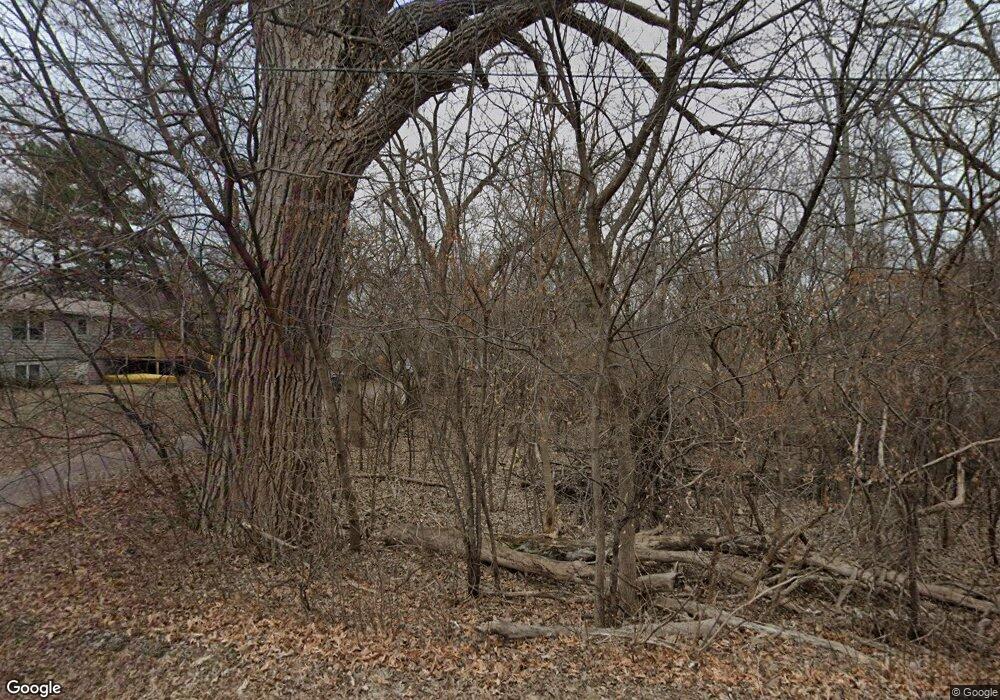 4124 Williston Rd, Minnetonka, MN 55345 - photo 1