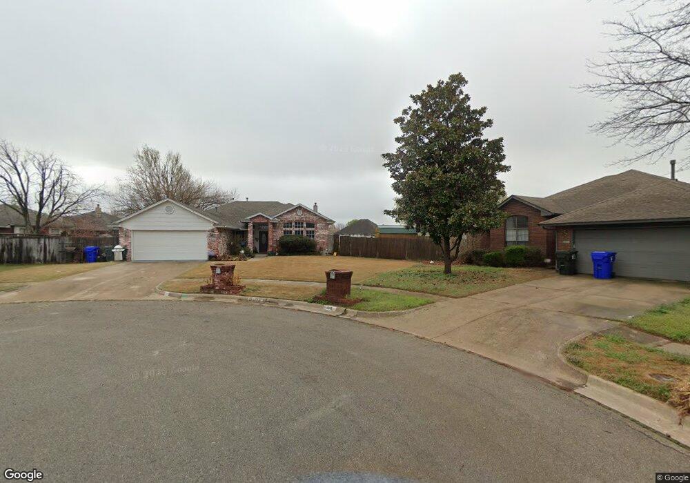 4005 Gyrfalcon Ct, Norman, OK 73072 - photo 1