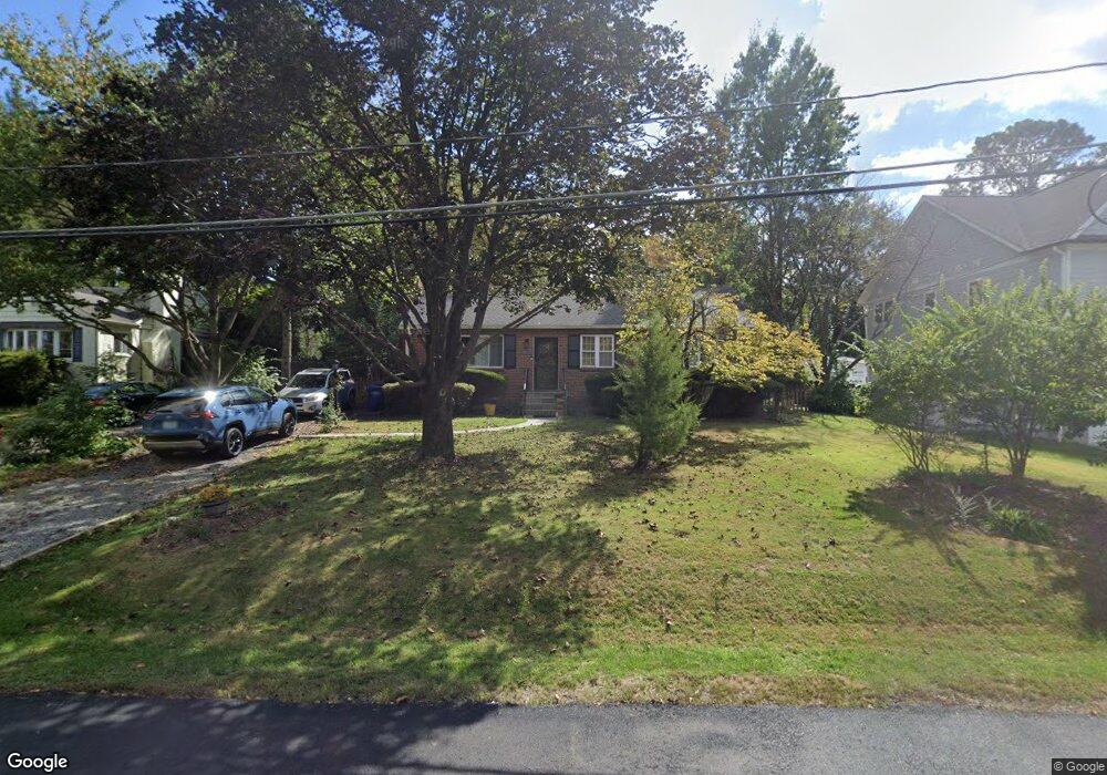 6905 Hutchison St, Falls Church, VA 22043 - photo 1