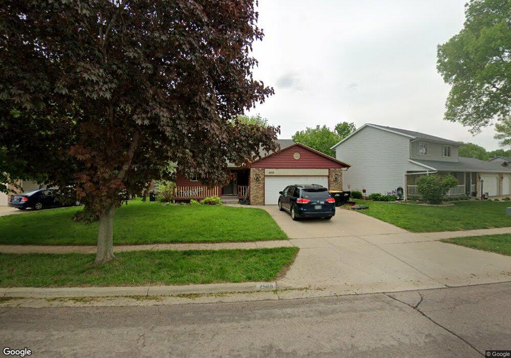 2509 S Avondale Ave, Sioux Falls, SD 57110 - photo 1