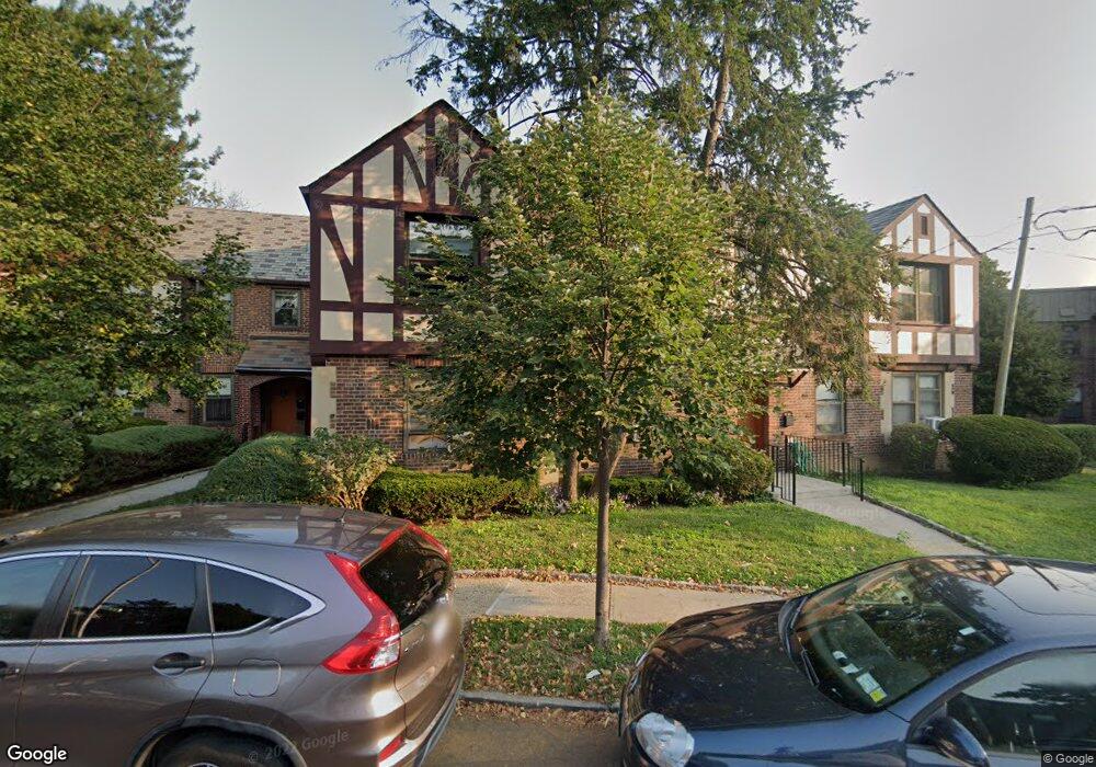 79-07 19 Dr unit 2, E. Elmhurst, NY 11370 - photo 1