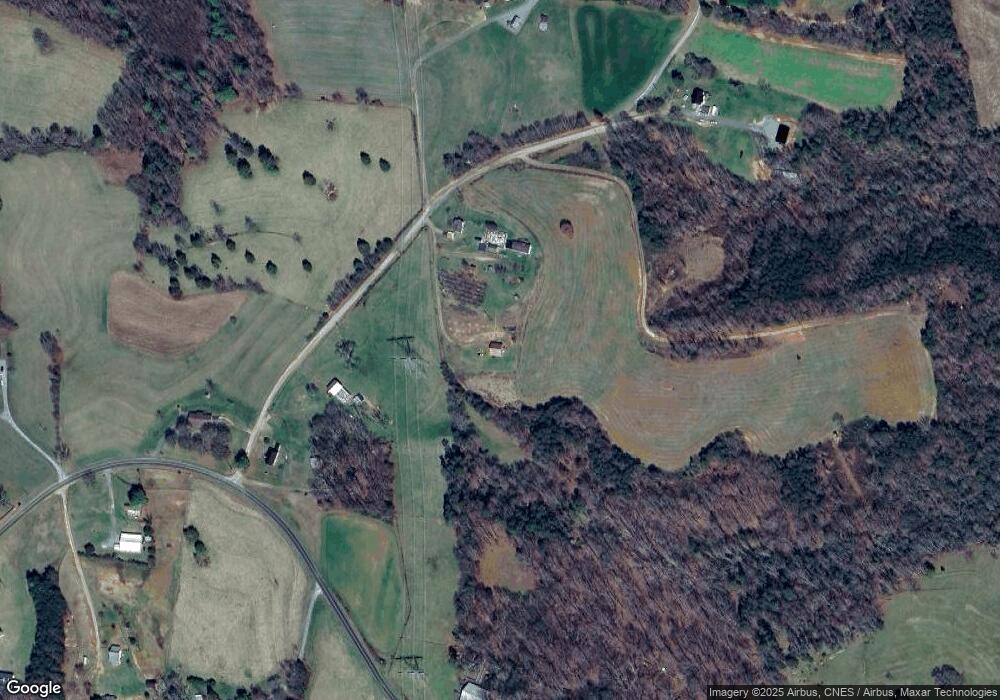 125 Rose Garden Ln, Hiddenite, NC 28636 - photo 1