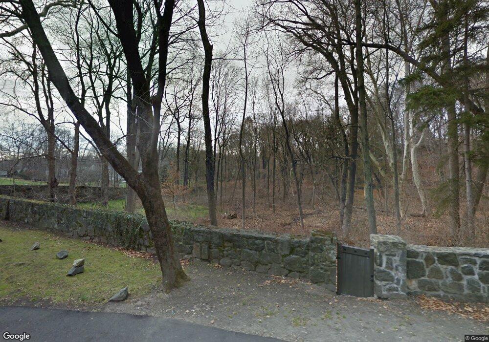 10 Zaccheus Mead Ln unit 14-16, Greenwich, CT 06831 - photo 1