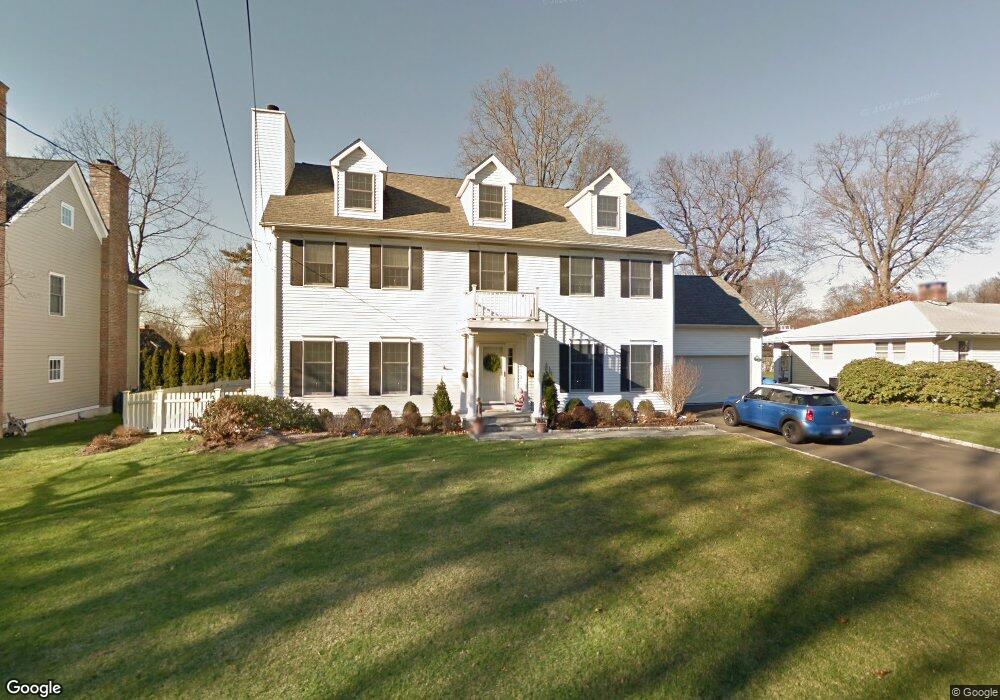 10 Dialstone Ln, Riverside, CT 06878 - photo 1