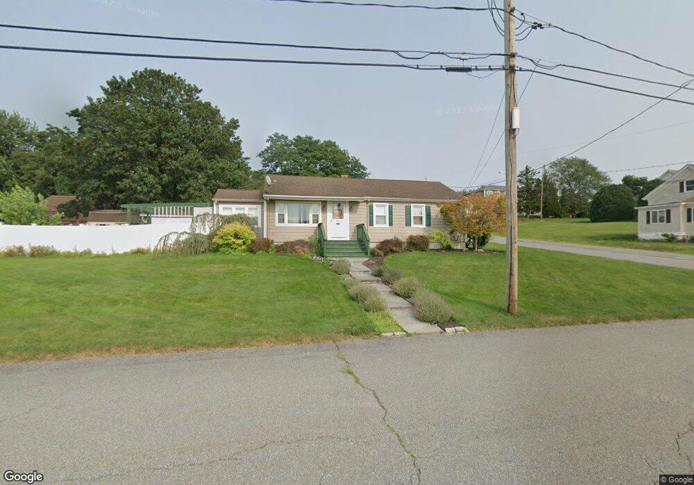 302 Bayview St, Fall River, MA 02724 - photo 1