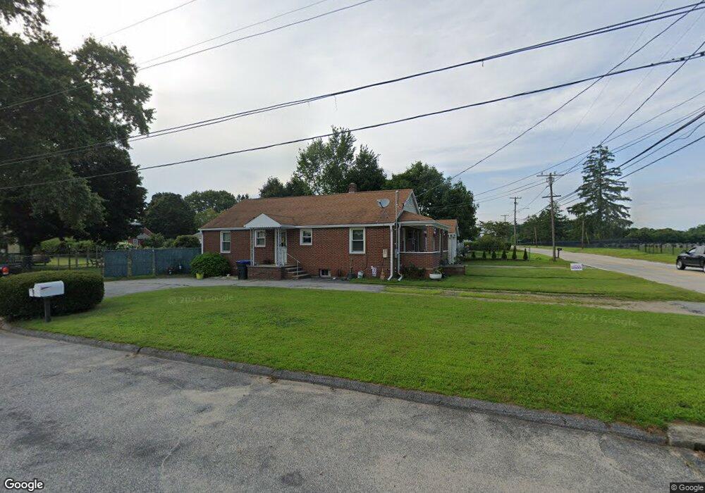 335 Maple St, Danielson, CT 06239 - photo 1