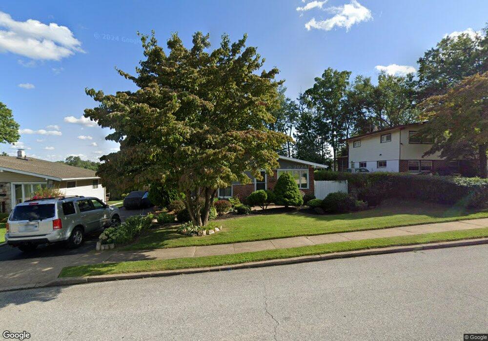 605 Warren Blvd, Broomall, PA 19008 - photo 1