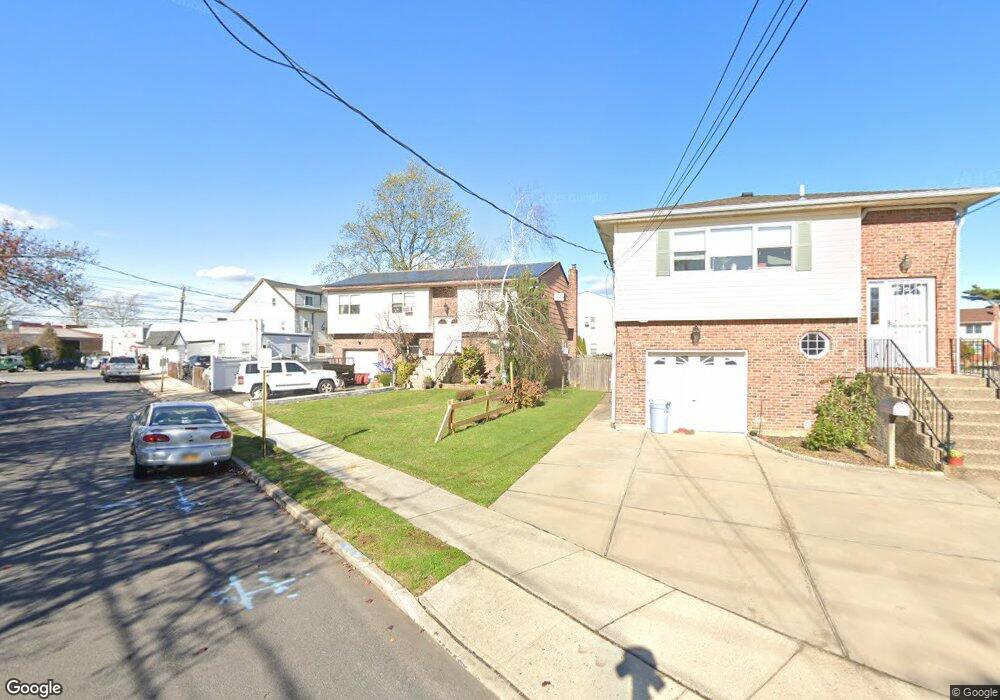 1 Nibbe Ln, Bethpage, NY 11714 - photo 1