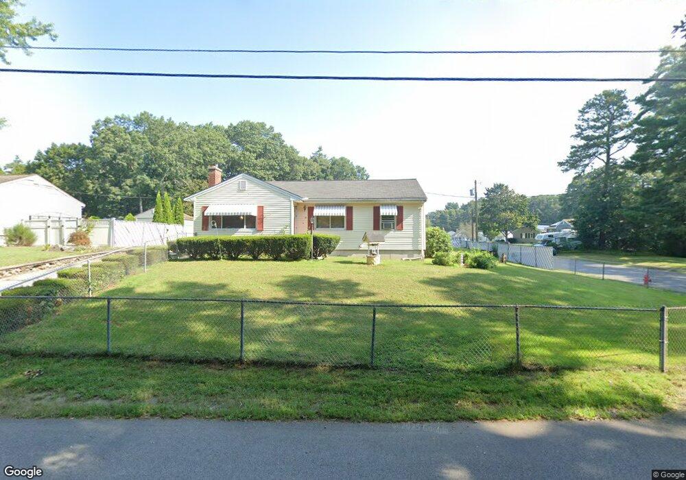 19 Taunton St, Bellingham, MA 02019 - photo 1