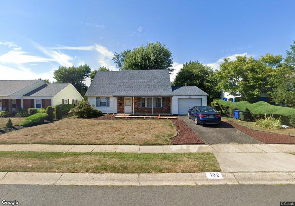 132 Glenview Ln, Willingboro, NJ 08046 - photo 1