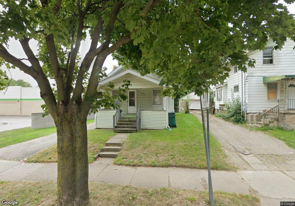 1123 W Willow St, Lansing, MI 48915 - photo 1