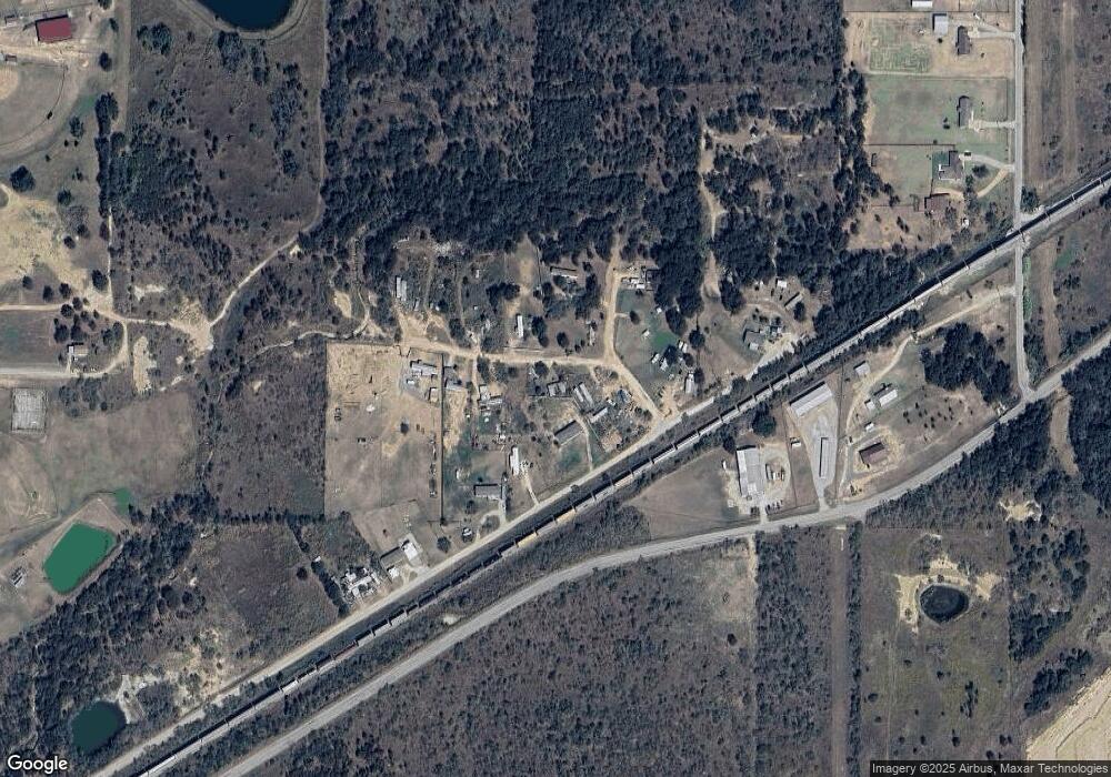 800 NE Front St, Millsap, TX 76066 - photo 1