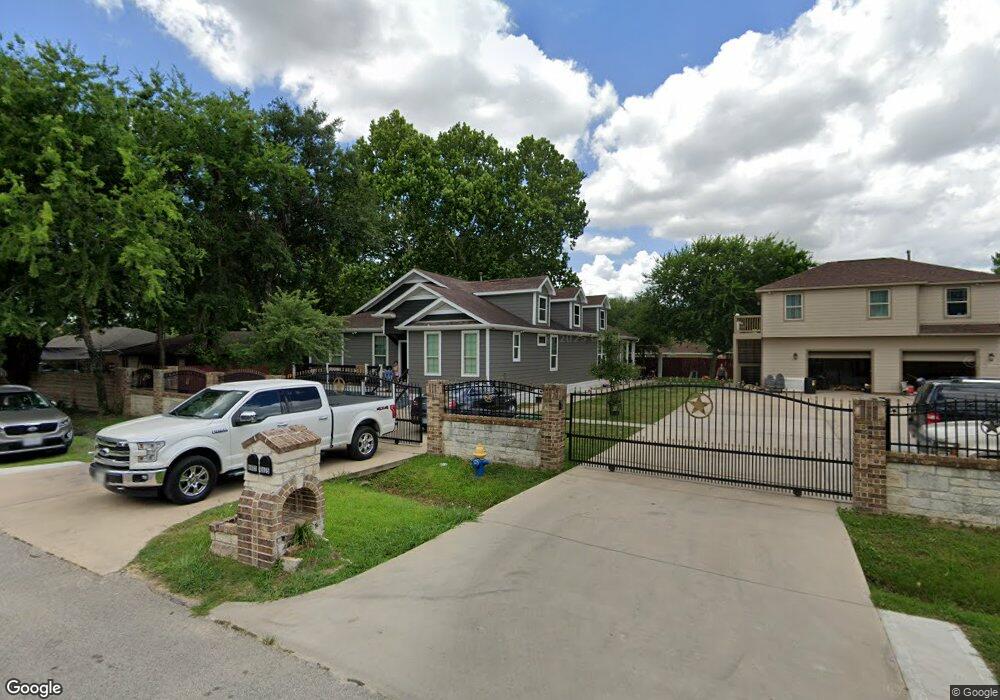 8535 Observatory St, Houston, TX 77088 - photo 1