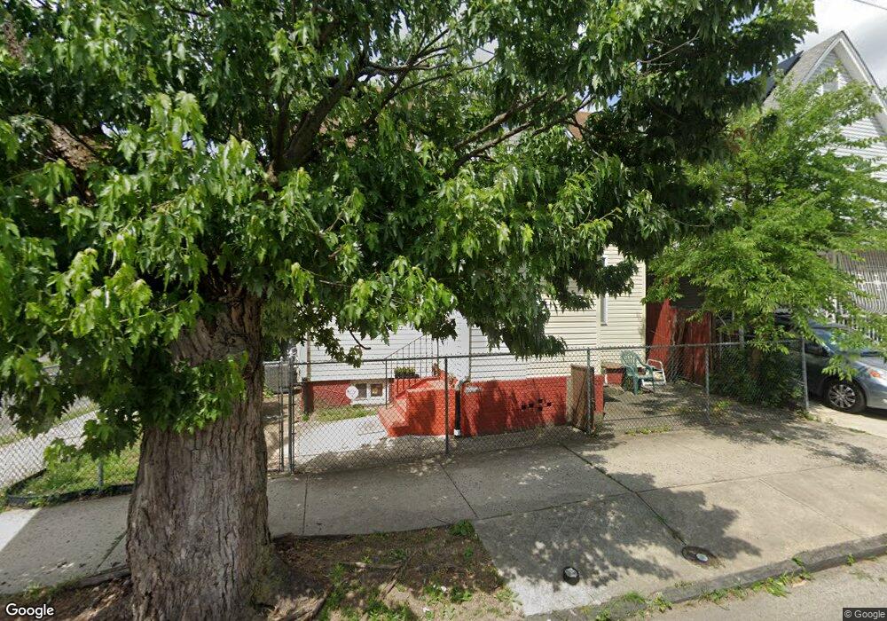 31 S 35th St, Camden, NJ 08105 - photo 1