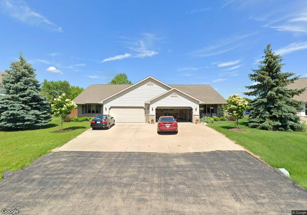 W3166 Westowne Ct, Appleton, WI 54915 - photo 1