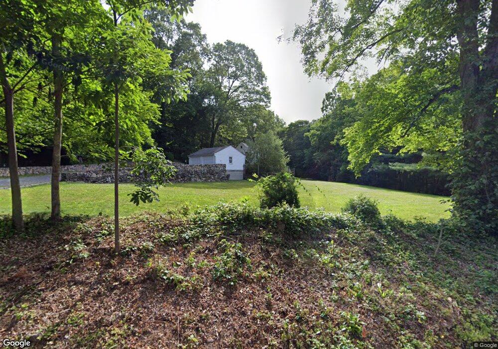 83 Webbs Hill Rd, Stamford, CT 06903 - photo 1