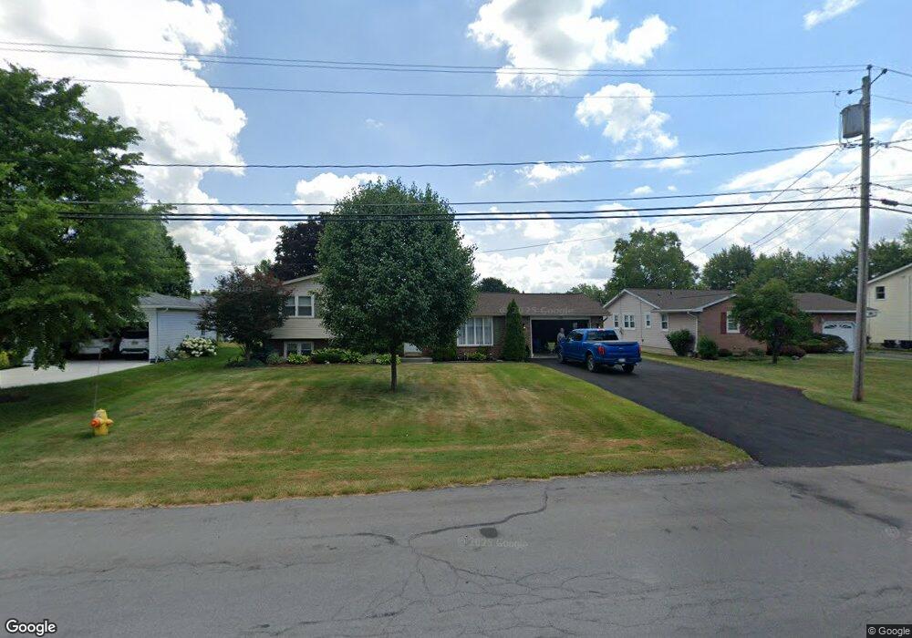 7221 Nickett Dr, North Tonawanda, NY 14120 - photo 1