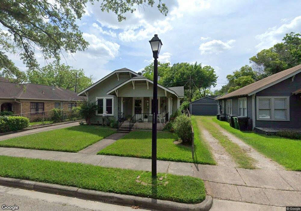 4007 Oak Ridge St, Houston, TX 77009 - photo 1